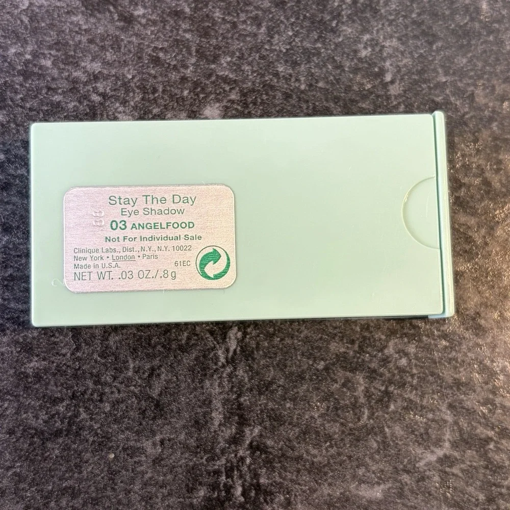 Vintage Clinique Stay The Day Eye Shadow 03 Angel Food .03 oz Discontinued NEW